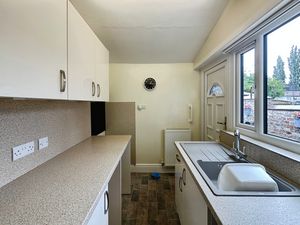 Kitchen - click for photo gallery